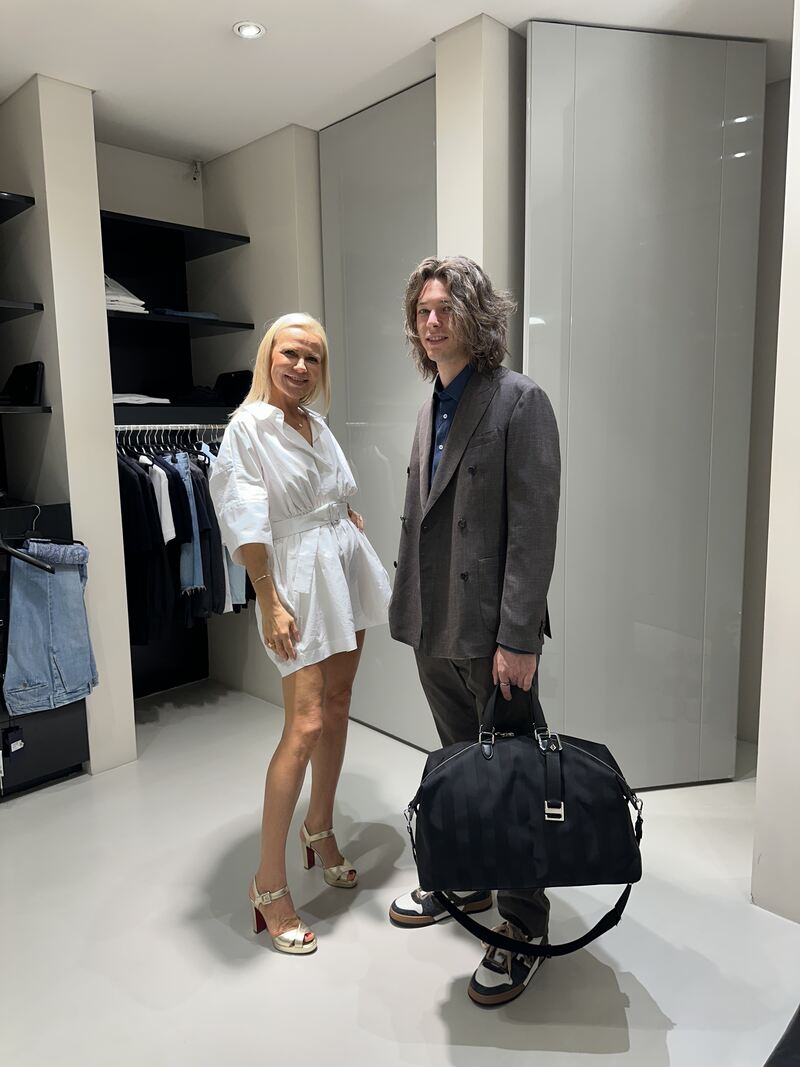 Anastasia Slabunova, personal shopper a Conegliano — look maschile scelto in boutique